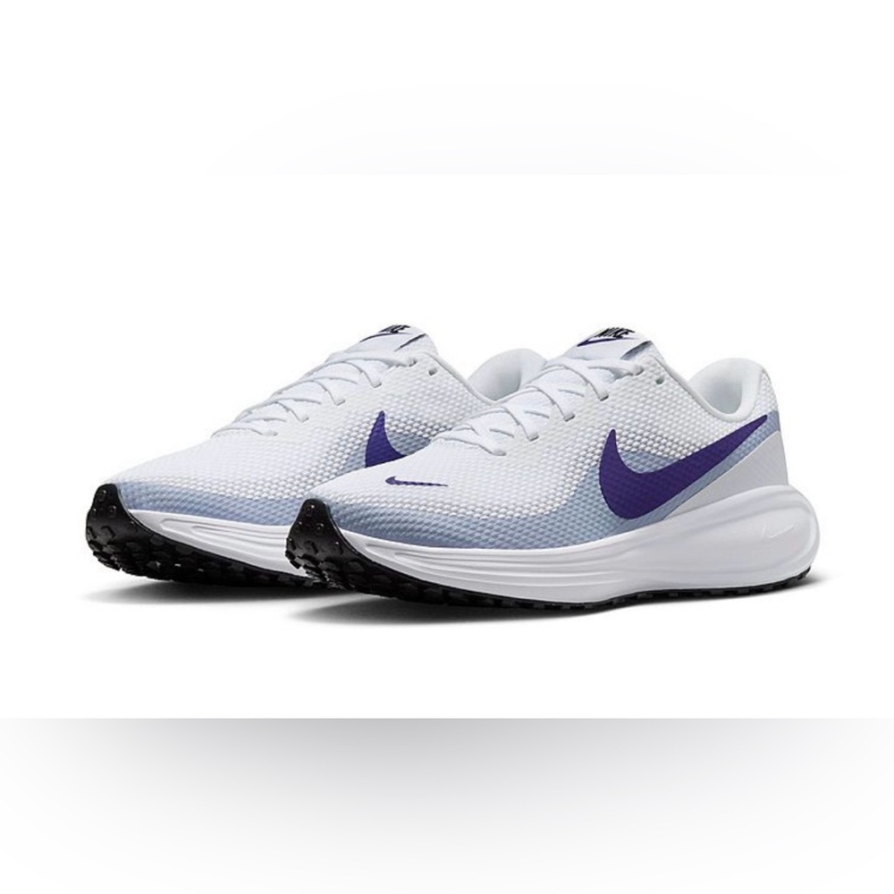 Nike revolution 8 shoes